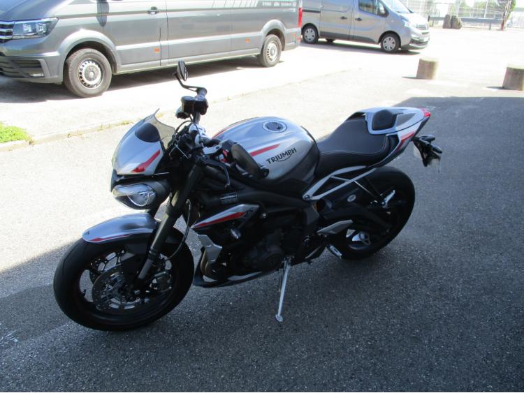 TRIUMPH STREET TRIPLE 765 RS 2020 à partir de 154€/mois*