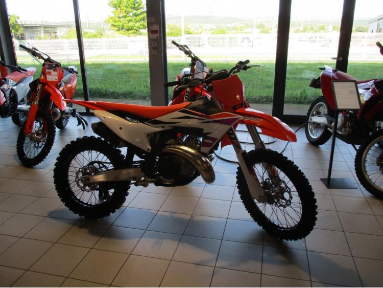KTM 300 SX 2024 1h à partir de 149e/mois*