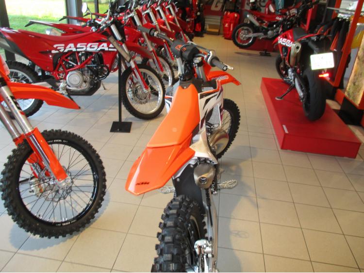 KTM 300 SX 2024 1h à partir de 149e/mois*