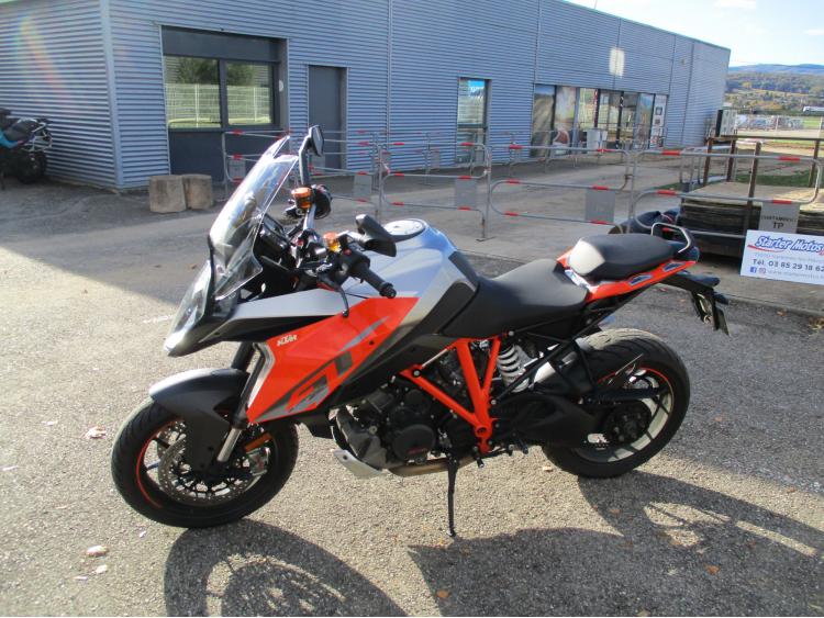 KTM 1290 SUPER DUKE GT 2017 à partir de 168e/mois*