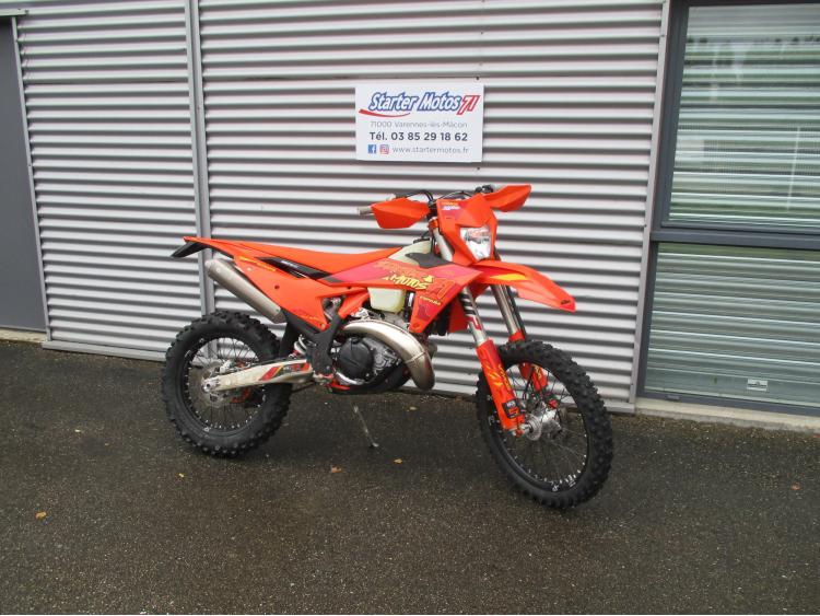 KTM 250 EXC SIX DAYS 2025 74h à partir de 168e/mois*