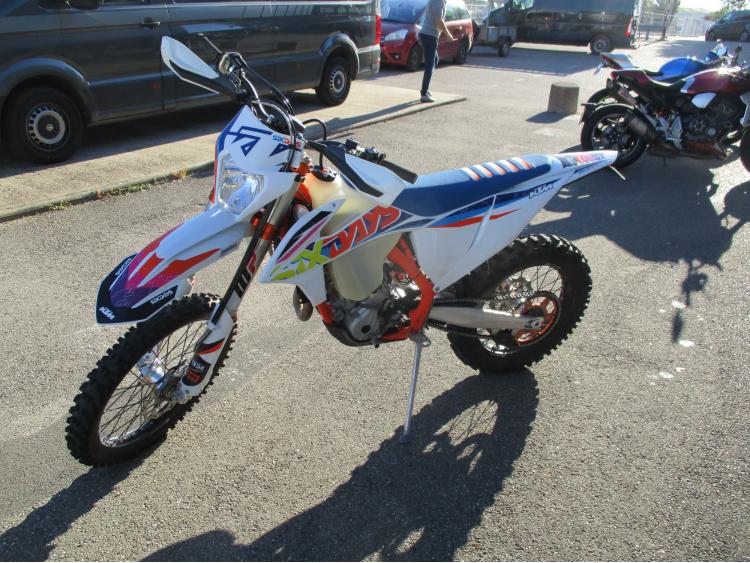 KTM 250 EXC-F 6days 2022 11h à partir de 128e/mois*