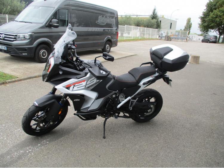 KTM 1290 SUPER ADVENTURE S 2024 + Valises KTM à partir de 320e/mois*
