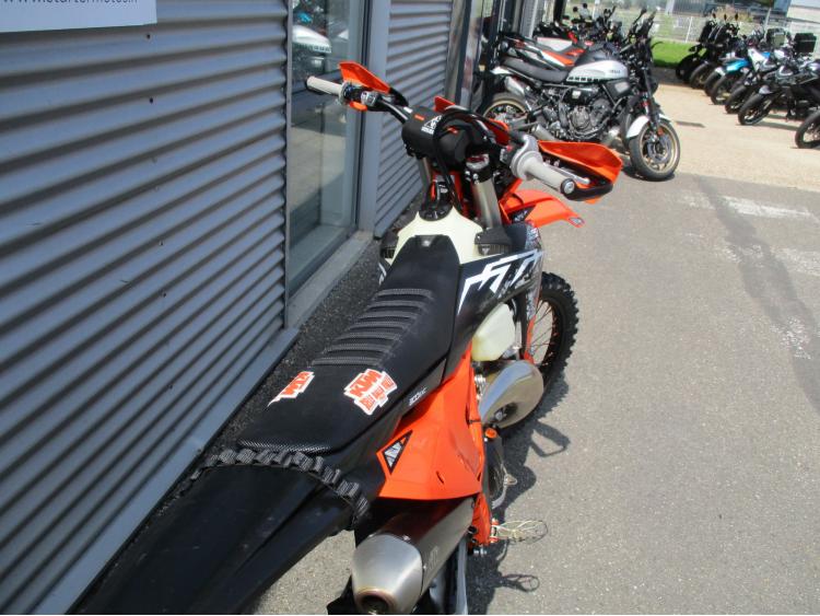 KTM 300 EXC HARDENDURO 2025 44h à partir de 192€/mois*