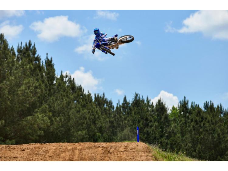 YAMAHA YZ450F 2026