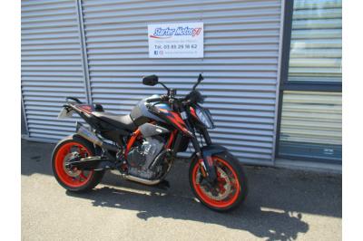 KTM 890 DUKE R