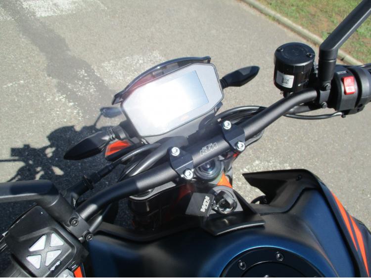 KTM 890 DUKE R à partir de 168€/mois*