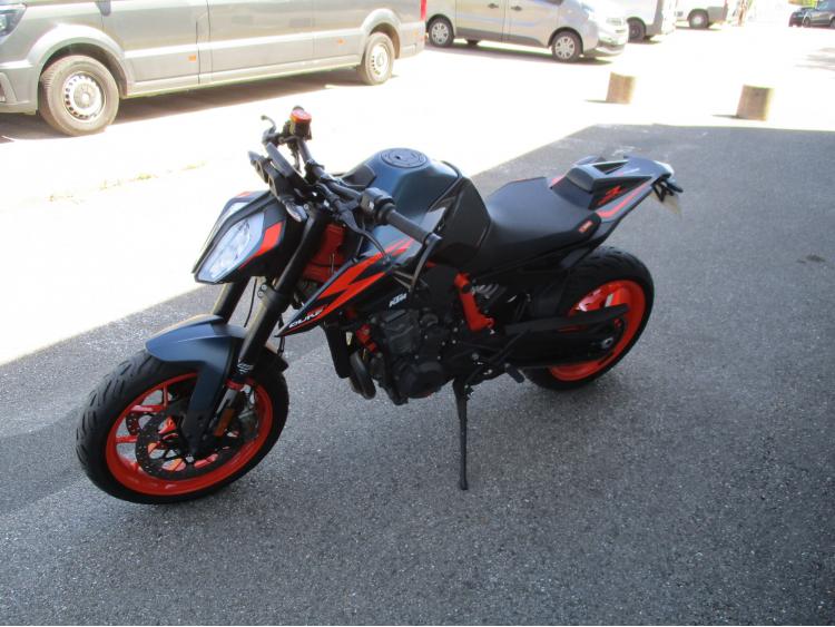 KTM 890 DUKE R 2022 à partir de 159€/mois*