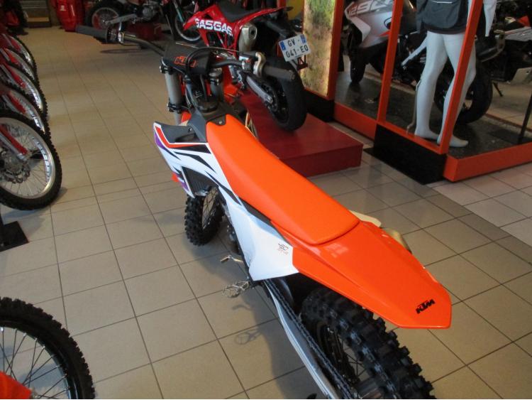 KTM 450 SX-F 2024 1h à partir de 165e/mois*