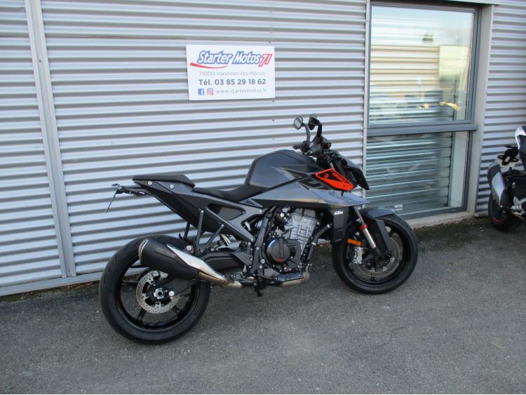 KTM 990 DUKE 2024 à partir de 176e/mois*