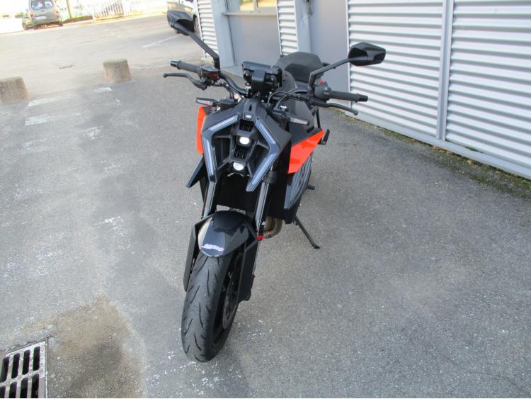 KTM 990 DUKE 2024 à partir de 176e/mois*