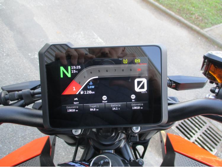 KTM 990 DUKE 2024 à partir de 176e/mois*